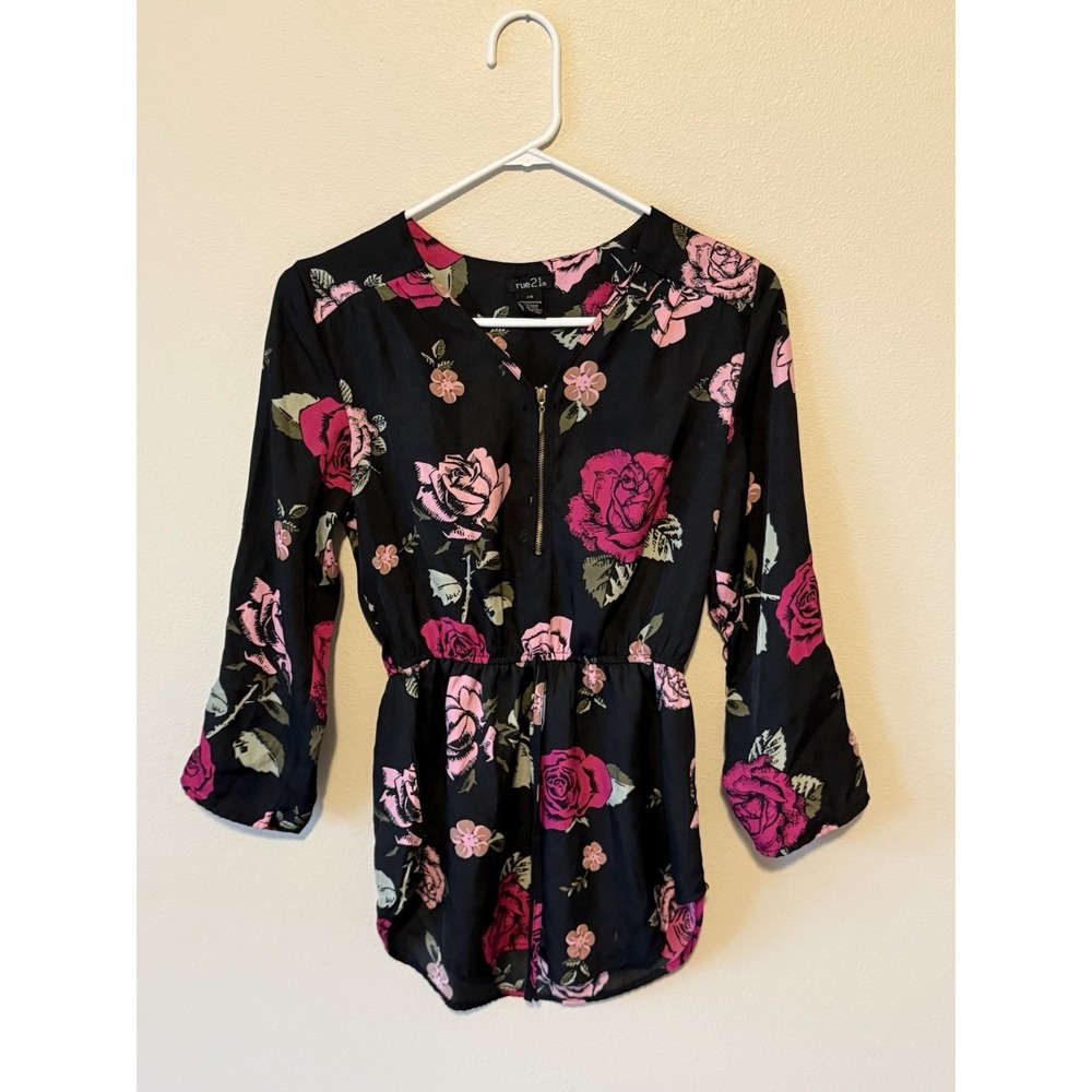 Rue21 Womens Floral Zip Front V-Neck Blouse Black Pink Rose Print XS